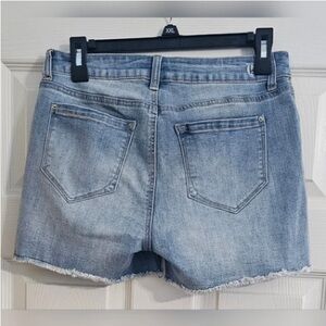 Meet your Posher, Sula